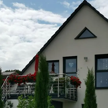 Lively In Holiday home